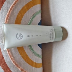 Avon Haiku Body Lotion